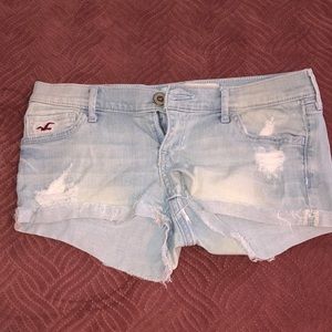 Light wash jean short shorts